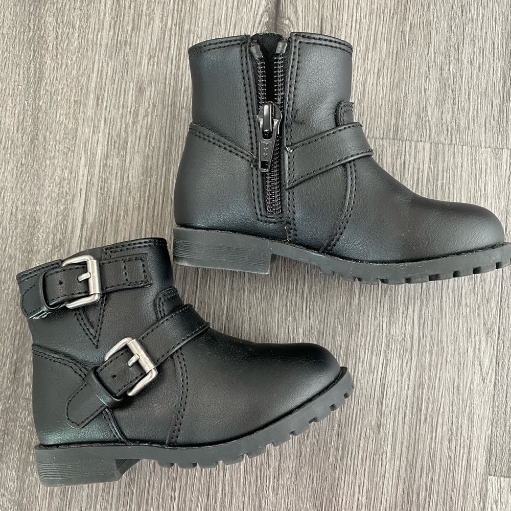 Toddler girls size 6 Old Navy black biker boots